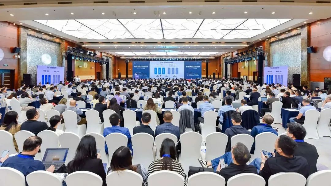 高安全、高倍率、輕量化 | 鵬輝能源全國家電大會現(xiàn)場分享電池技術(shù)創(chuàng)新