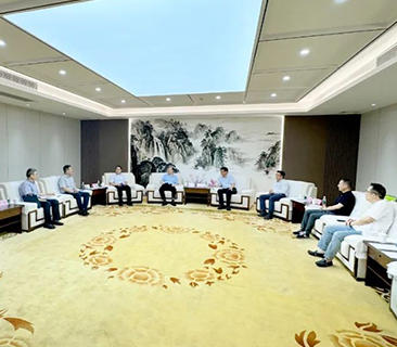 廣東能源集團(tuán)黨委書(shū)記、董事長(zhǎng)張帆一行蒞臨鵬輝能源考察交流